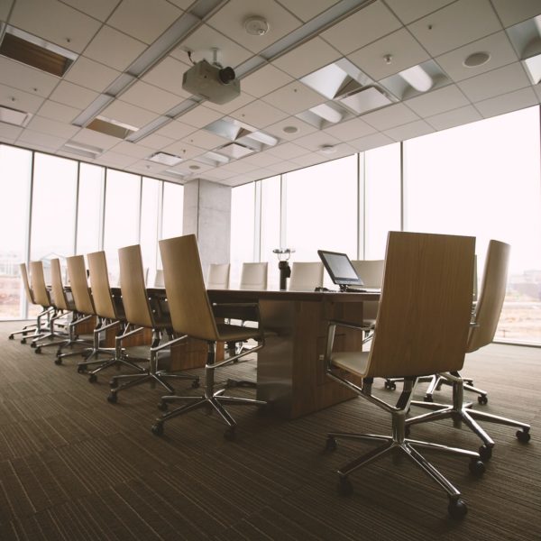 conference-room-768441_1920 conference-room-768441_1920